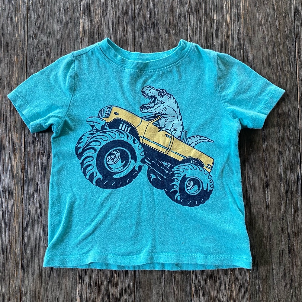 4/$10 Old Navy tee